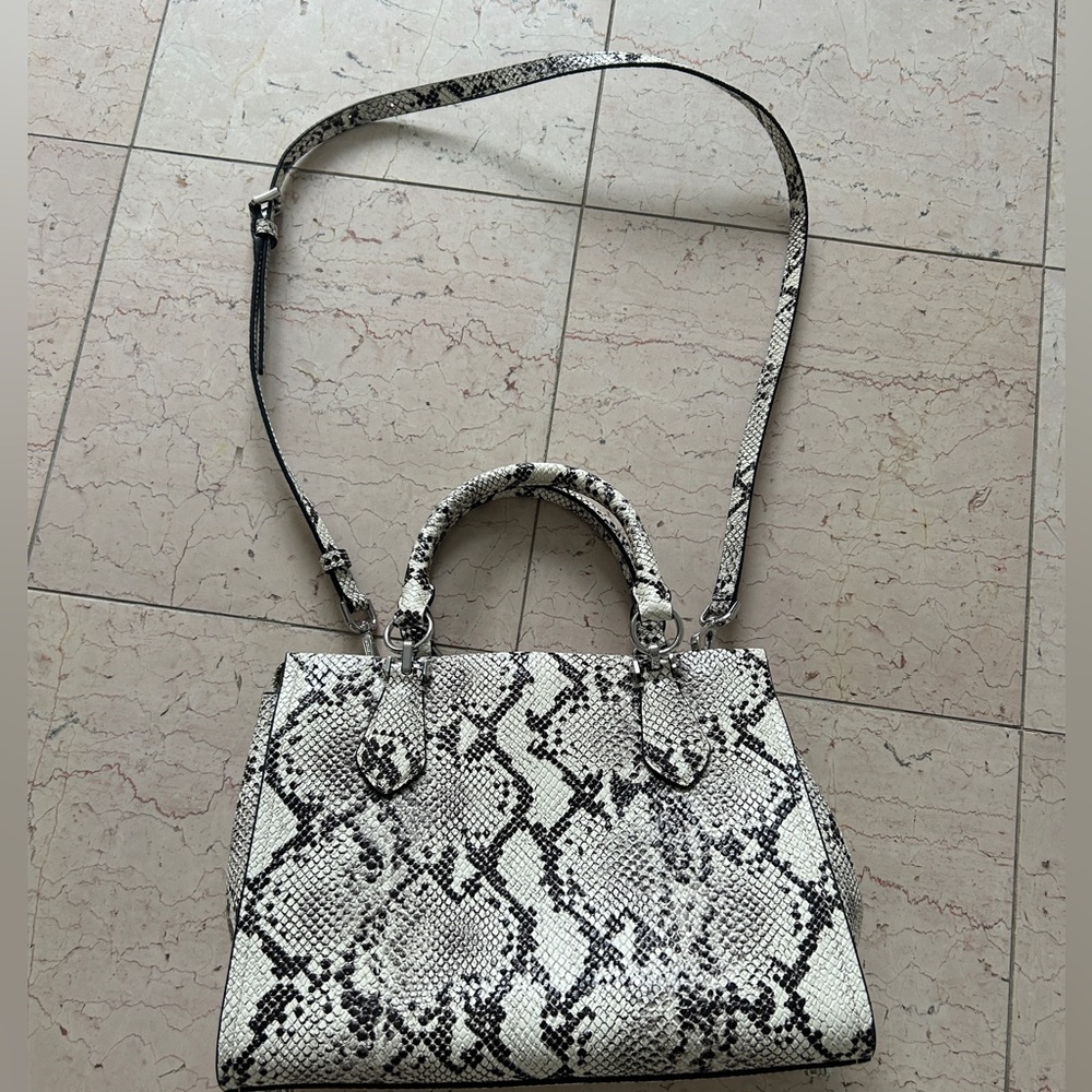 Michael Kors Maryland medium satchel